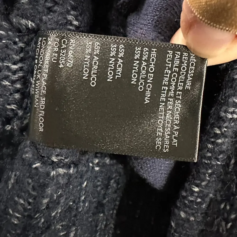 Urban Outfitters Ecoté Small Full Zip Bomber Sweater Large Heart‎ Design on Back